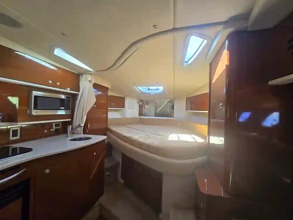 2010 Sea Ray 330 Sundancer for Sale in Cape Coral, Florida Cruiser 2