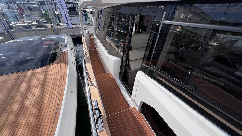 2024 Greenline Yachts 48 Fly