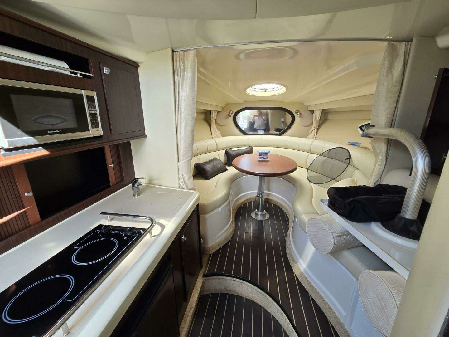2015 Monterey 315 for Sale in Cape Coral, Florida Express Cruiser 5