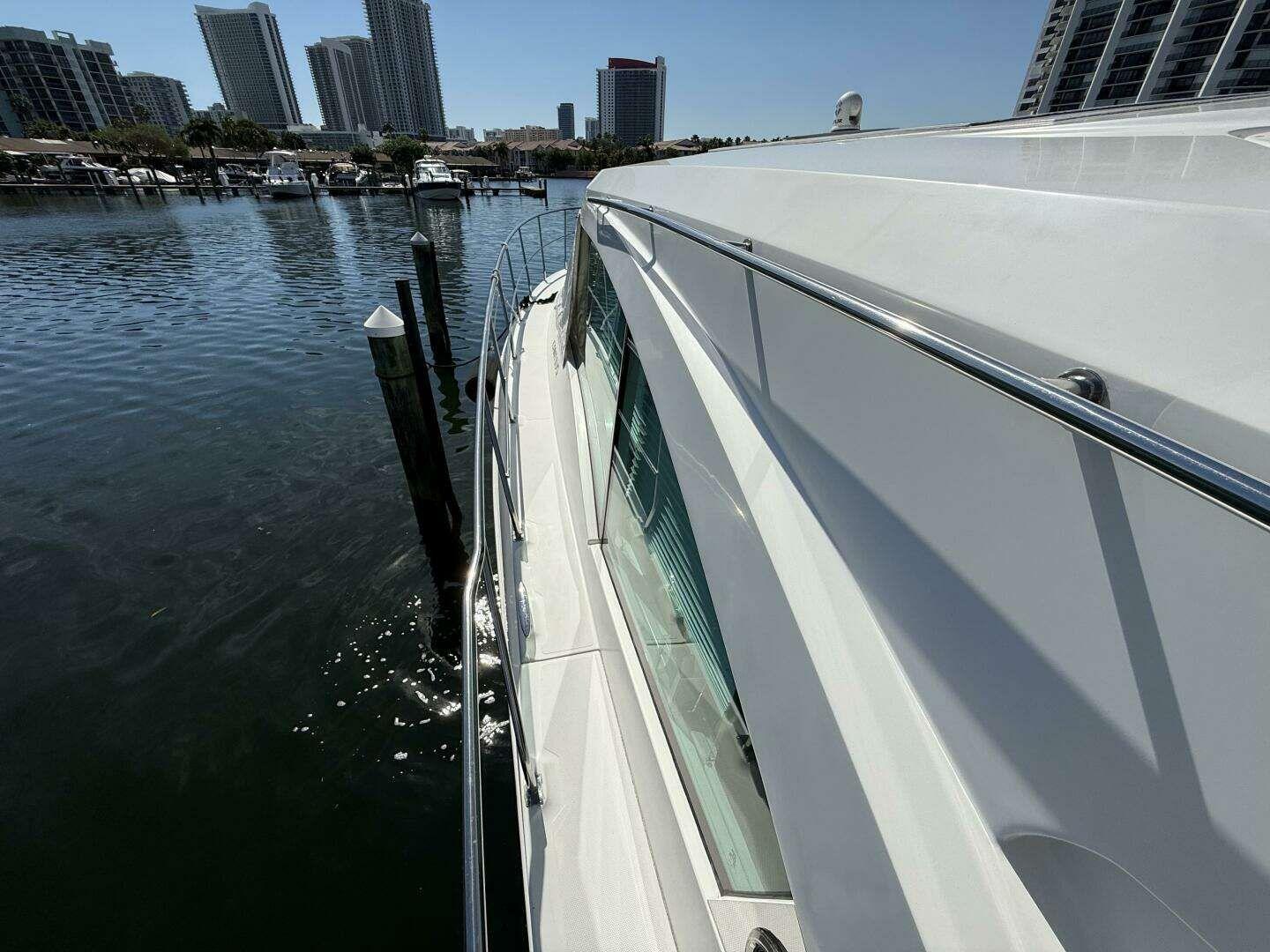 Cruisers Yachts 45 Cantius For Sale