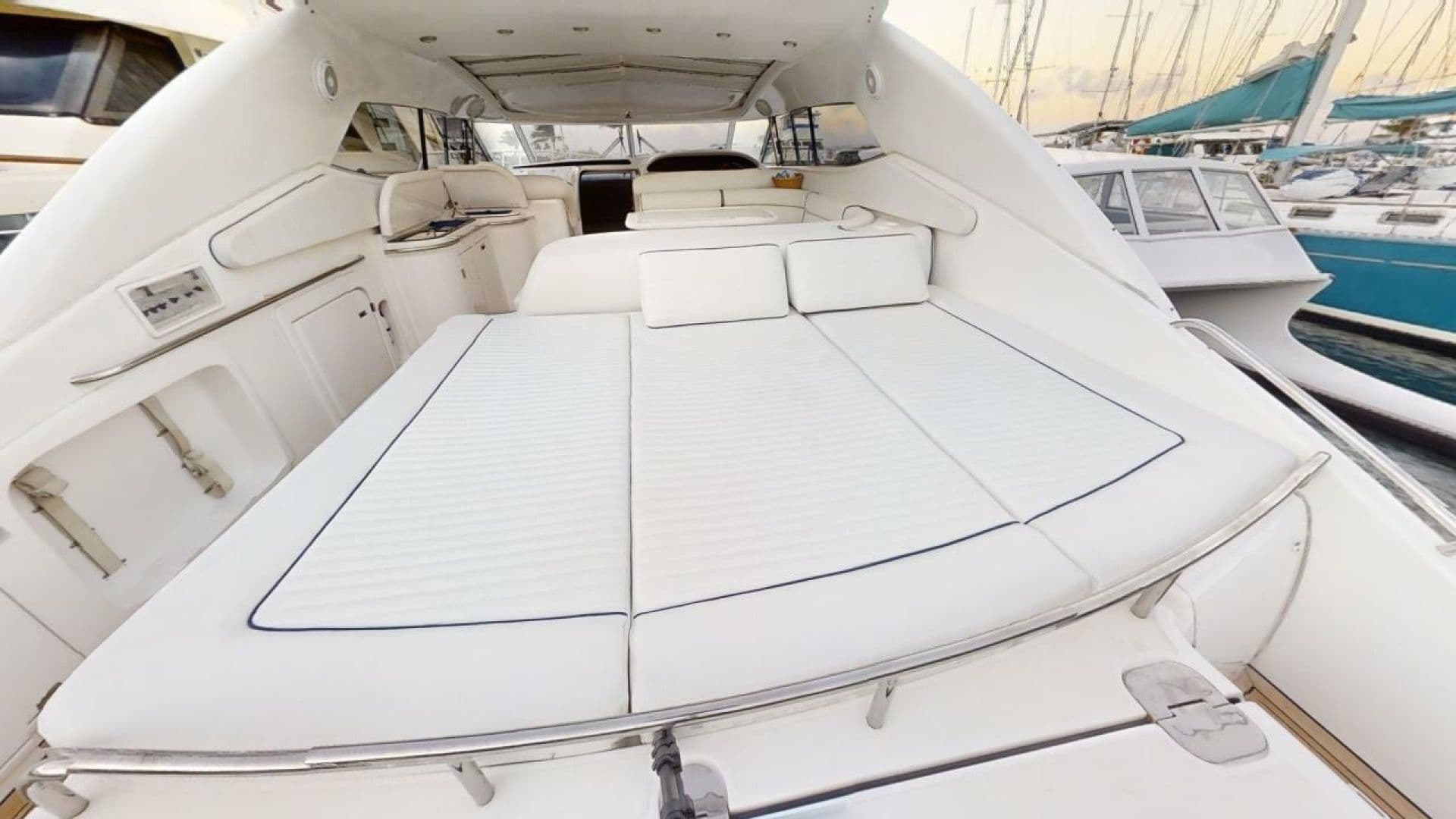 1999 Sunseeker Predator 63 for Sale in Tortola, VG Express Cruiser 5