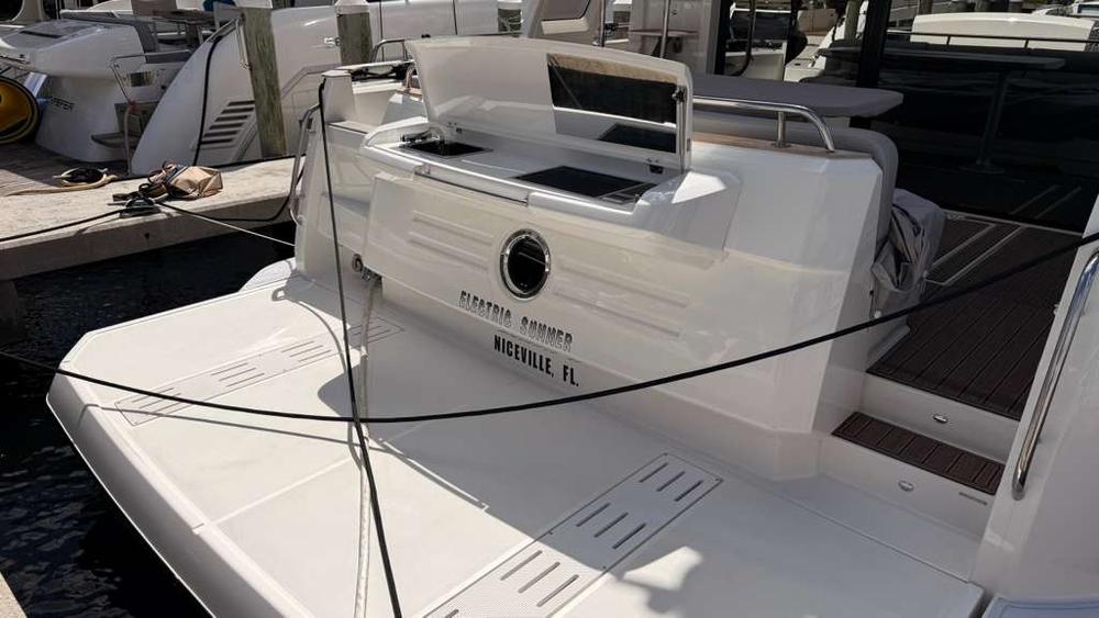 2024 Greenline Yachts 48 Fly Hybrid