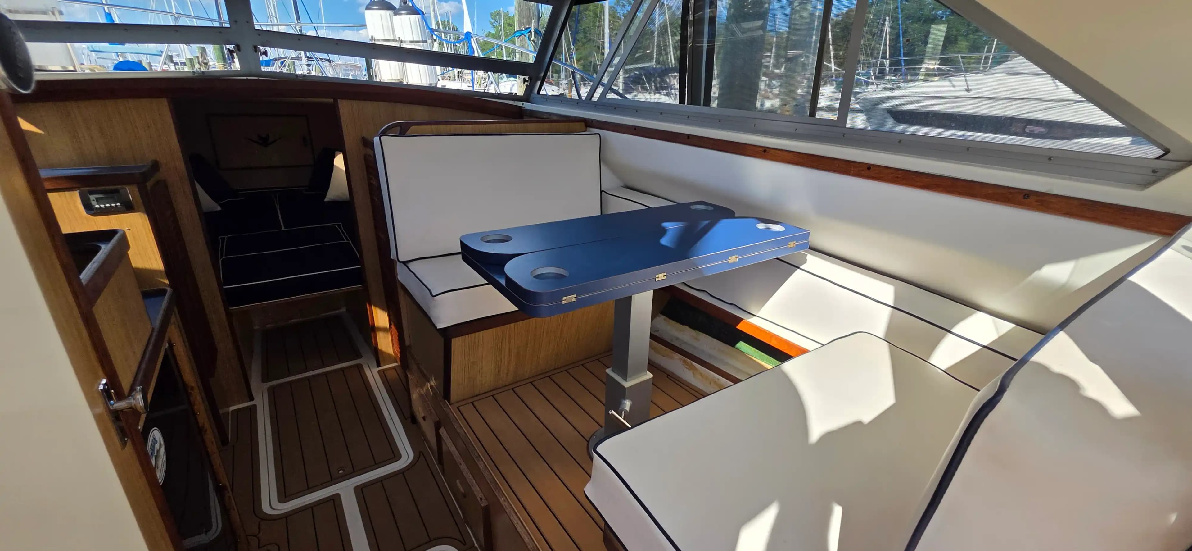 Bertram 28 Flybridge zum Verkauf