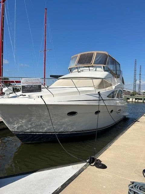 2008 Silverton Sport Bridge Verkauft in Washington, District of Columbia Motor Yacht
