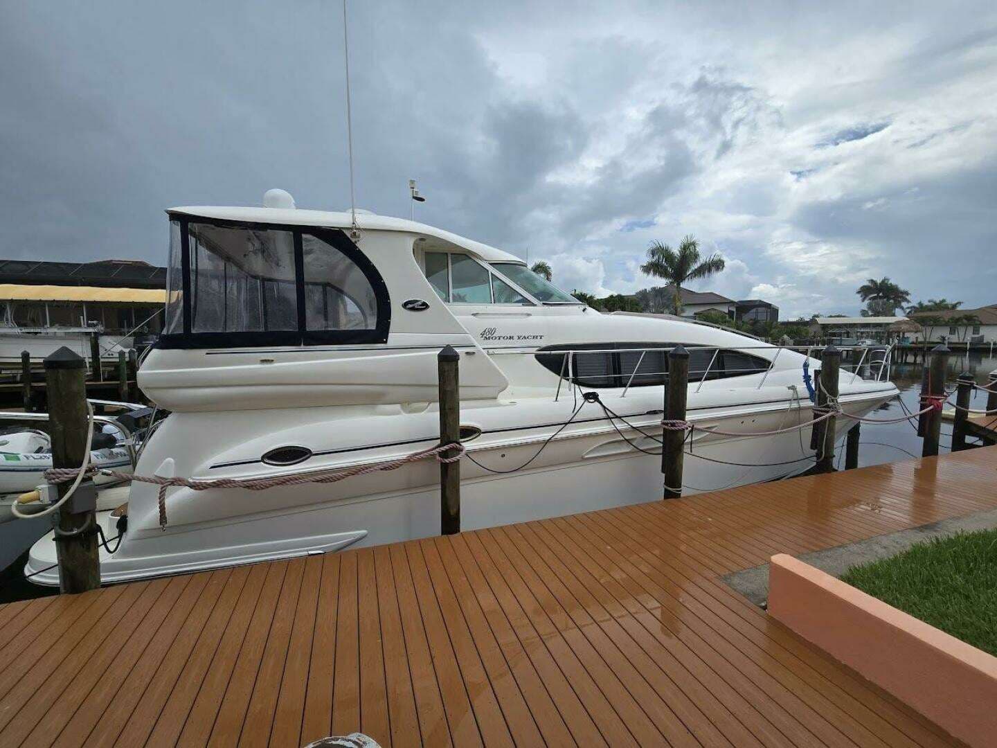 2004 Sea Ray 480 for Sale in Cape Coral, Florida Motor Yacht