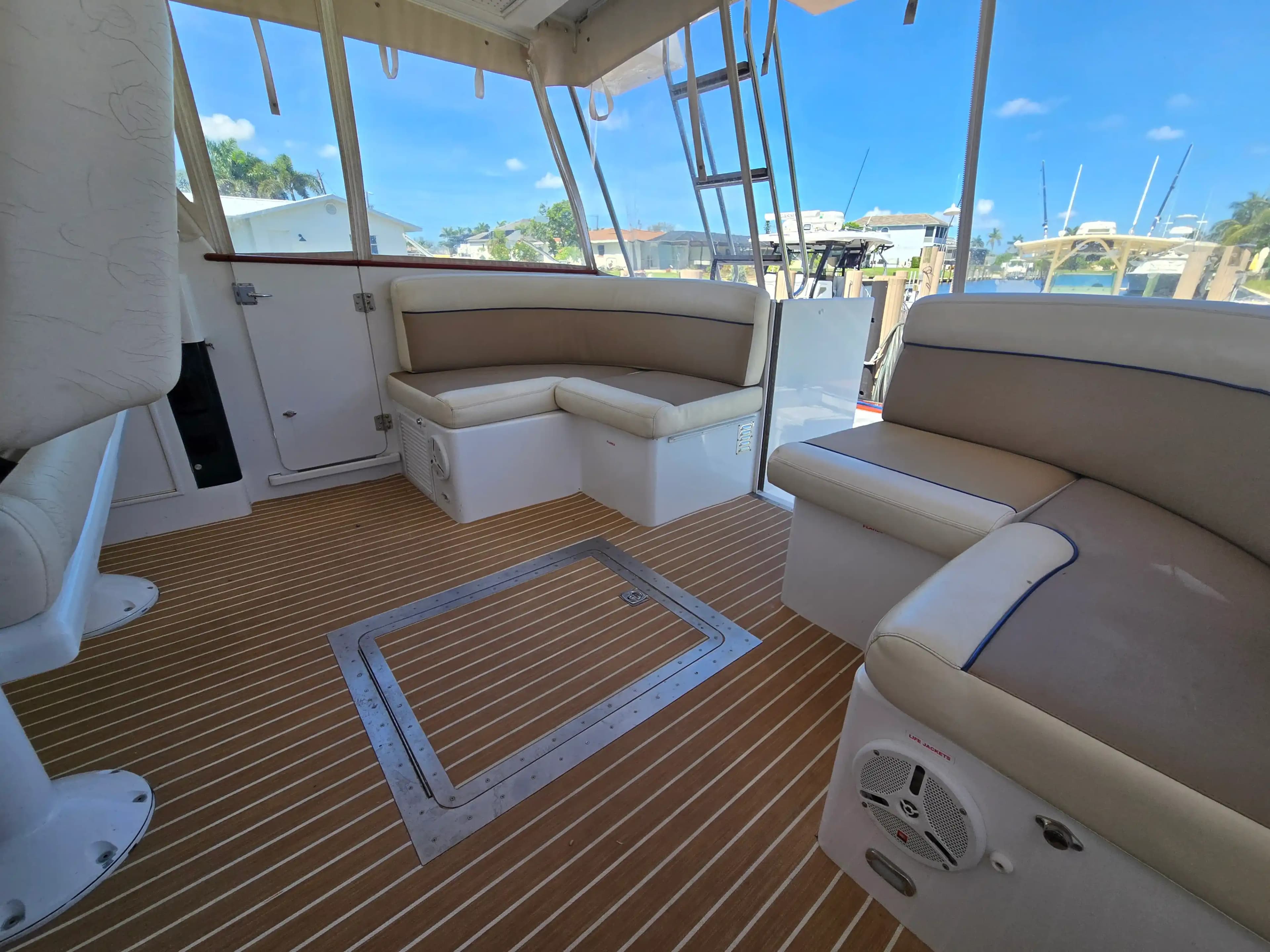 2006 Huckins Atlantic 44 à vendre à Cape Coral, Florida Motor Yacht 4