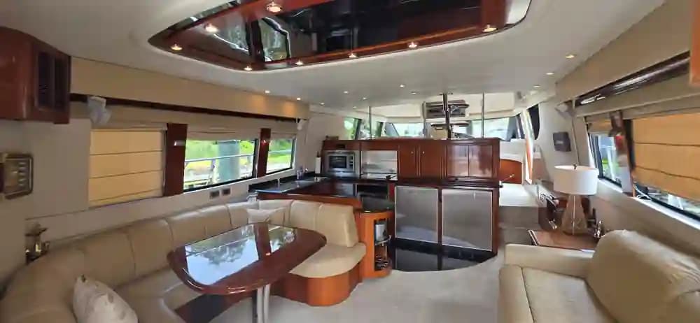2006 Carver Voyager for Sale in Annapolis, Maryland Motor Yacht 2