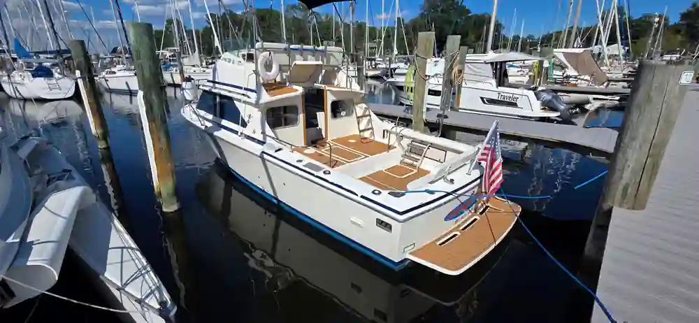 Bertram 28 Flybridge For Sale