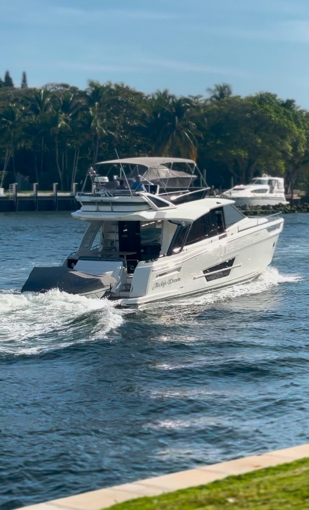 2020 Greenline Yachts 45 Fly