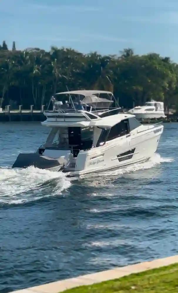 2020 Greenline Yachts 45 Fly Sold in Fort Lauderdale, Florida Motor Yacht 5