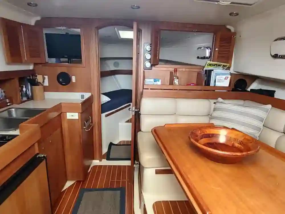 2003 Mainship 34 Pilot Sold in Annapolis, Maryland Cruiser 2