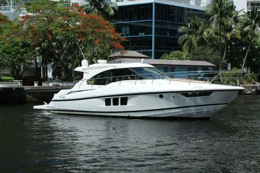Cruisers Yachts 45 Cantius For Sale