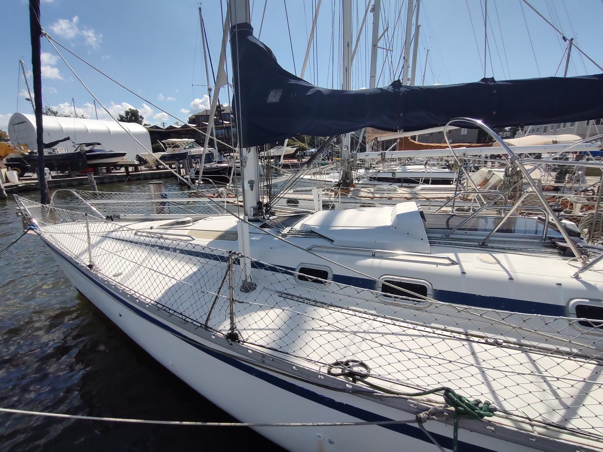 Hunter 37 Legend For Sale
