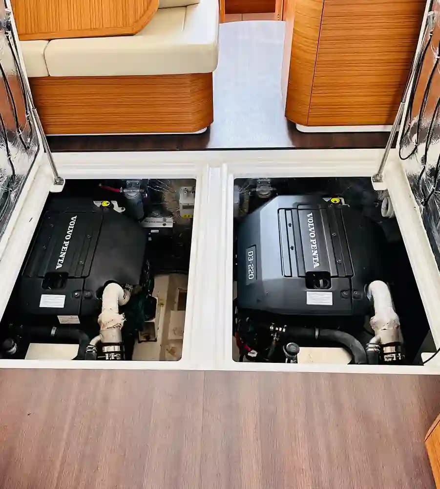 2021 Greenline Yachts 40 Hybrid Sold in Fort Lauderdale, Florida Explorer Yachts 5