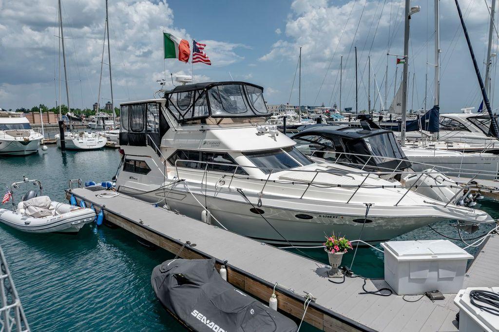 Cruisers Yachts 3850 Aft Cabin For Sale