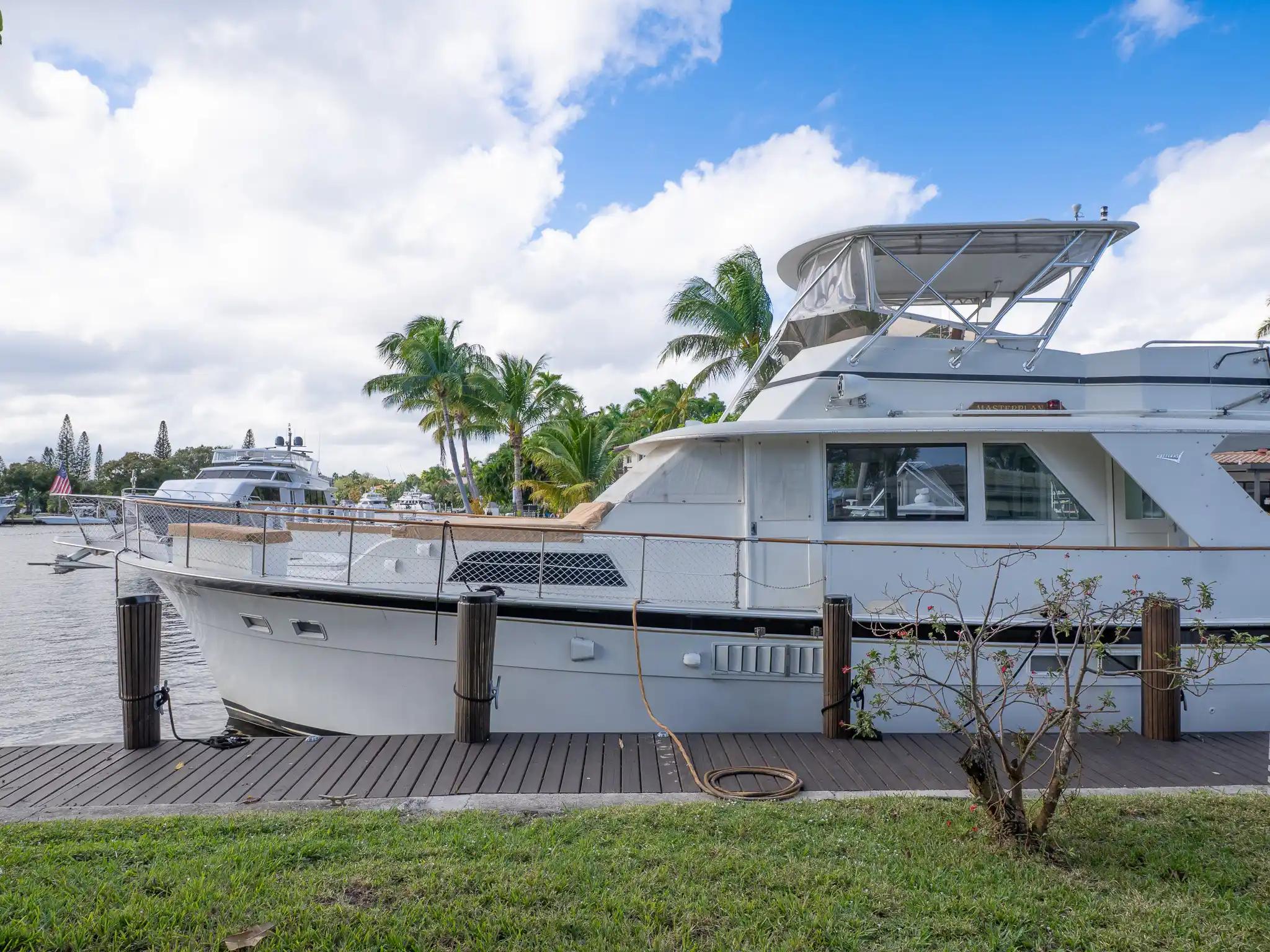 Hatteras 58 Yacht Fisherman For Sale