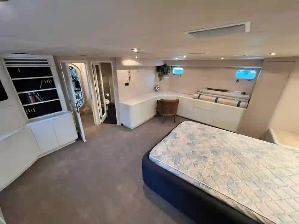1988 Custom Custom Steel Motor Yacht for Sale in Palm Beach Gardens, Florida Motor Yacht 5
