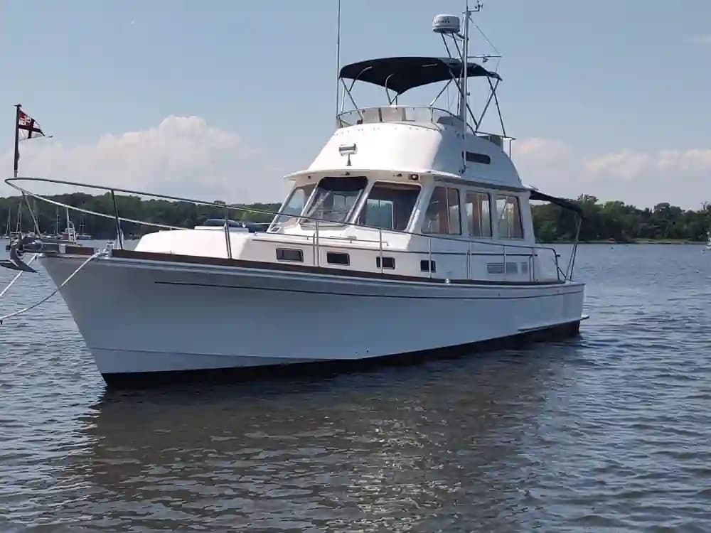 1996 Grand Banks Yachts Eastbay 40 for Sale in Annapolis, Maryland Flybridge 2