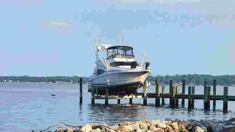 2002 Silverton 330 Sport Bridge