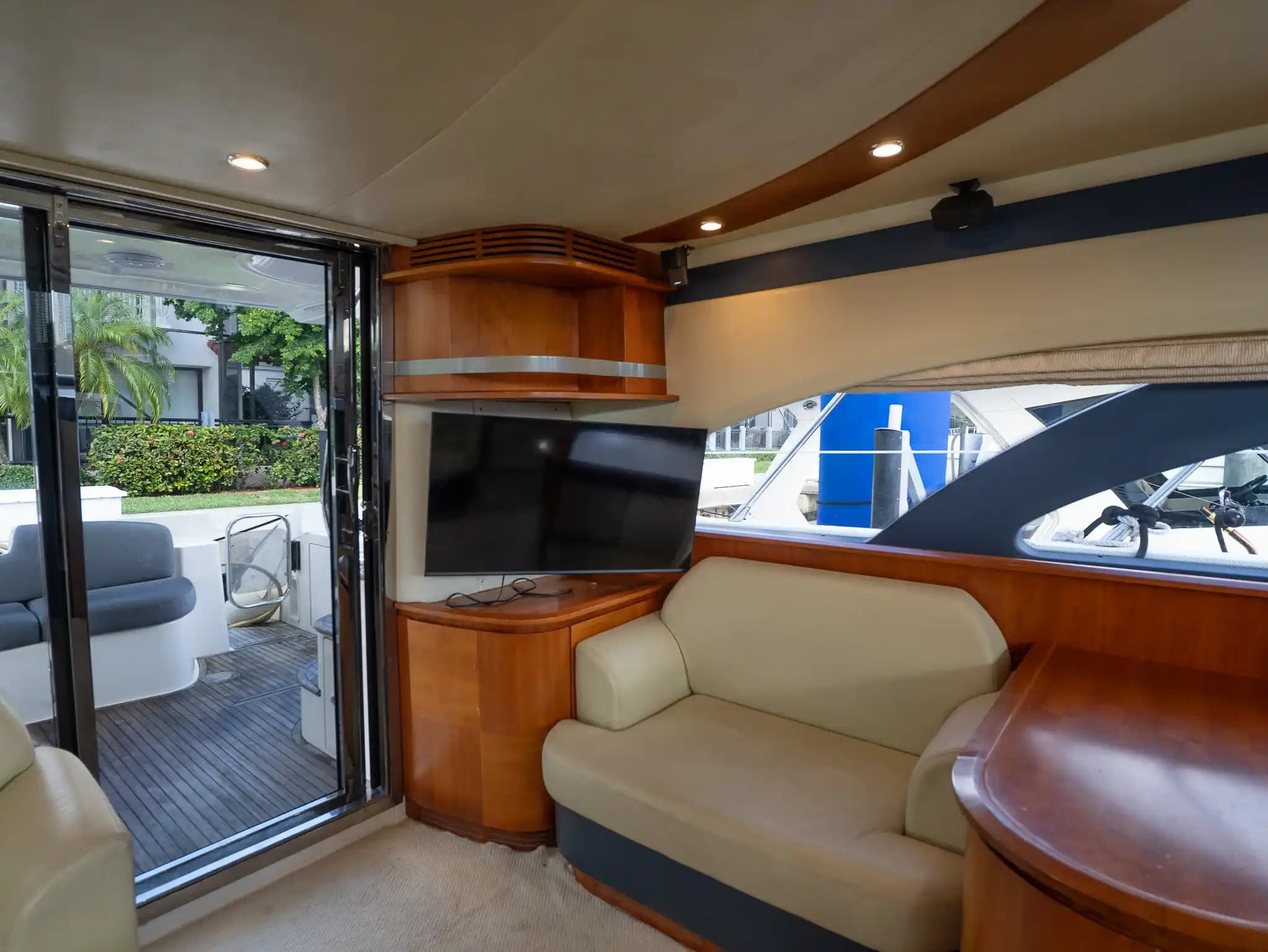 Azimut 50 Flybridge for Sale