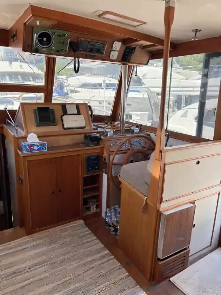 1981 Grand Banks Yachts Classic Sold in Washington, District of Columbia Trawler 2