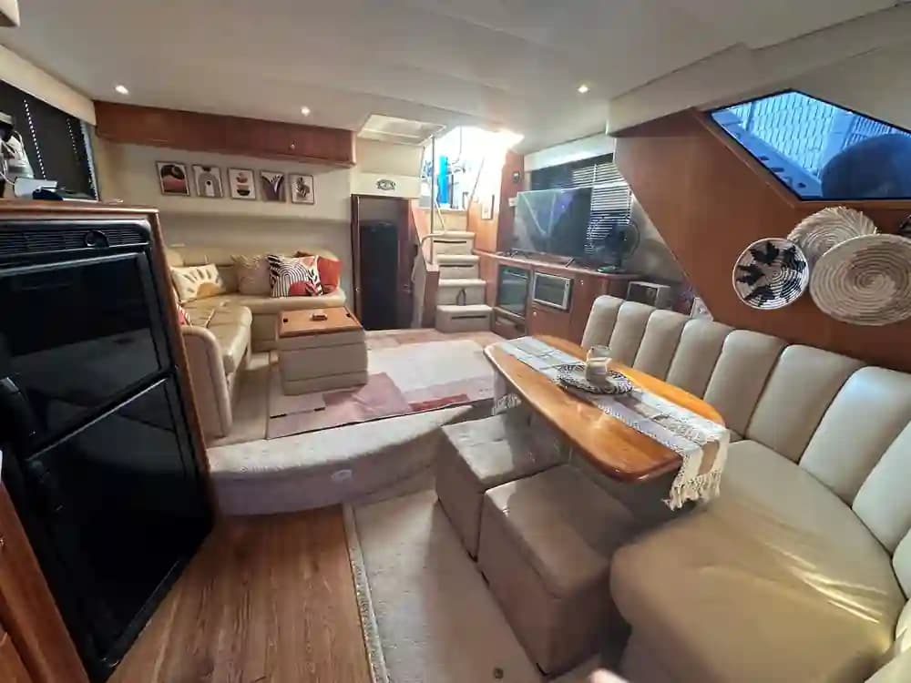 2002 Silverton 38 Sport Bridge Sold in Washington, District of Columbia Aft Cabin 2