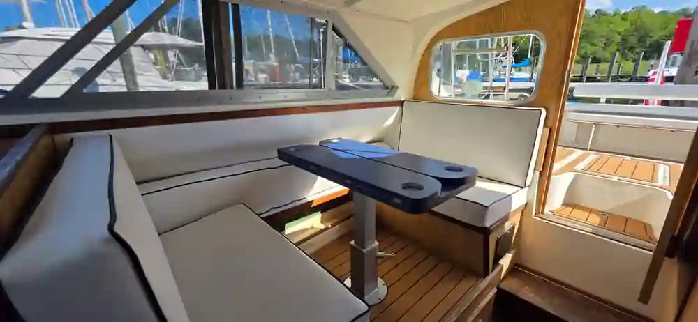 Bertram 28 Flybridge zum Verkauf