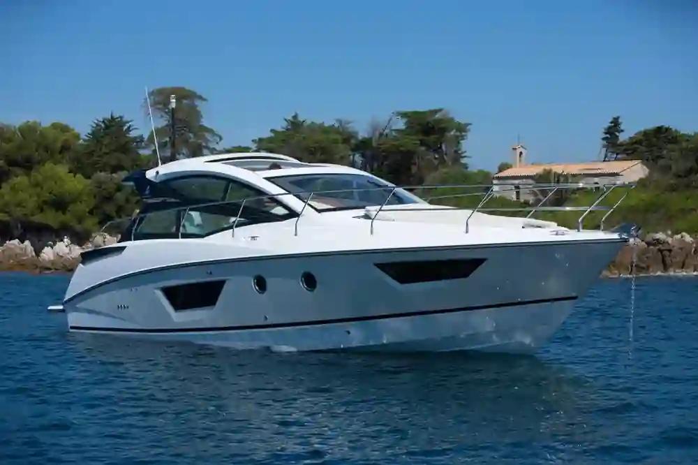 Beneteau Gran Turismo 40 For Sale