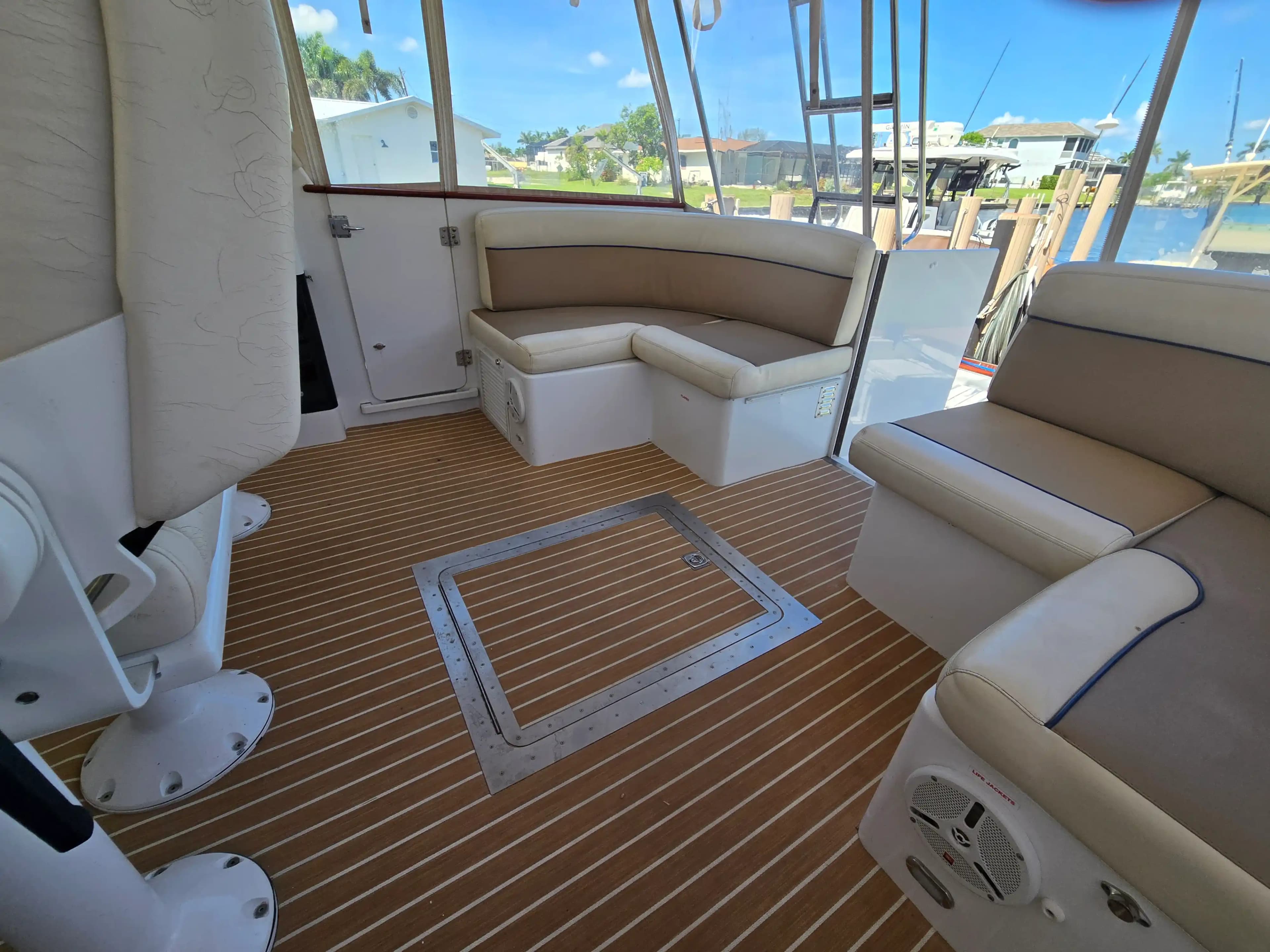 2006 Huckins Atlantic 44 à vendre à Cape Coral, Florida Motor Yacht 2
