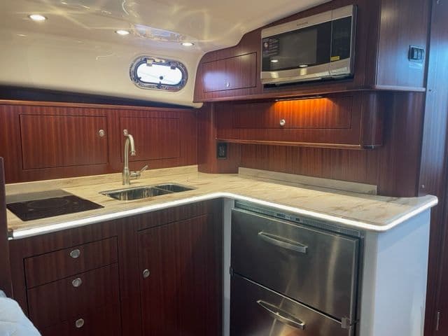 2019 Pursuit OS 385 Offshore Sold in Montauk, New York Sport Fishing 4