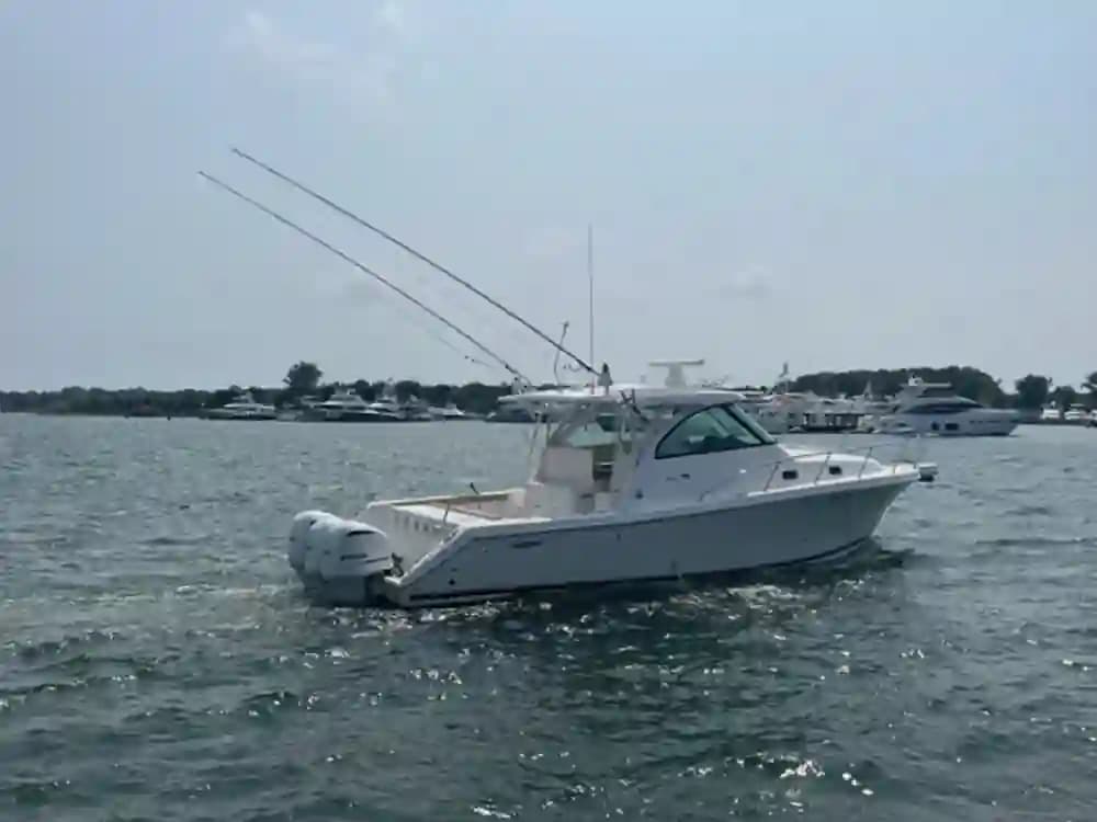 2019 Pursuit OS 385 Offshore Sold in Montauk, New York Sport Fishing 5