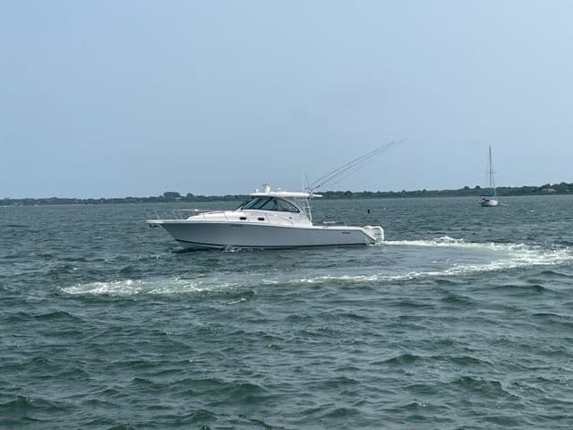 2019 Pursuit OS 385 Offshore Sold in Montauk, New York Sport Fishing 3