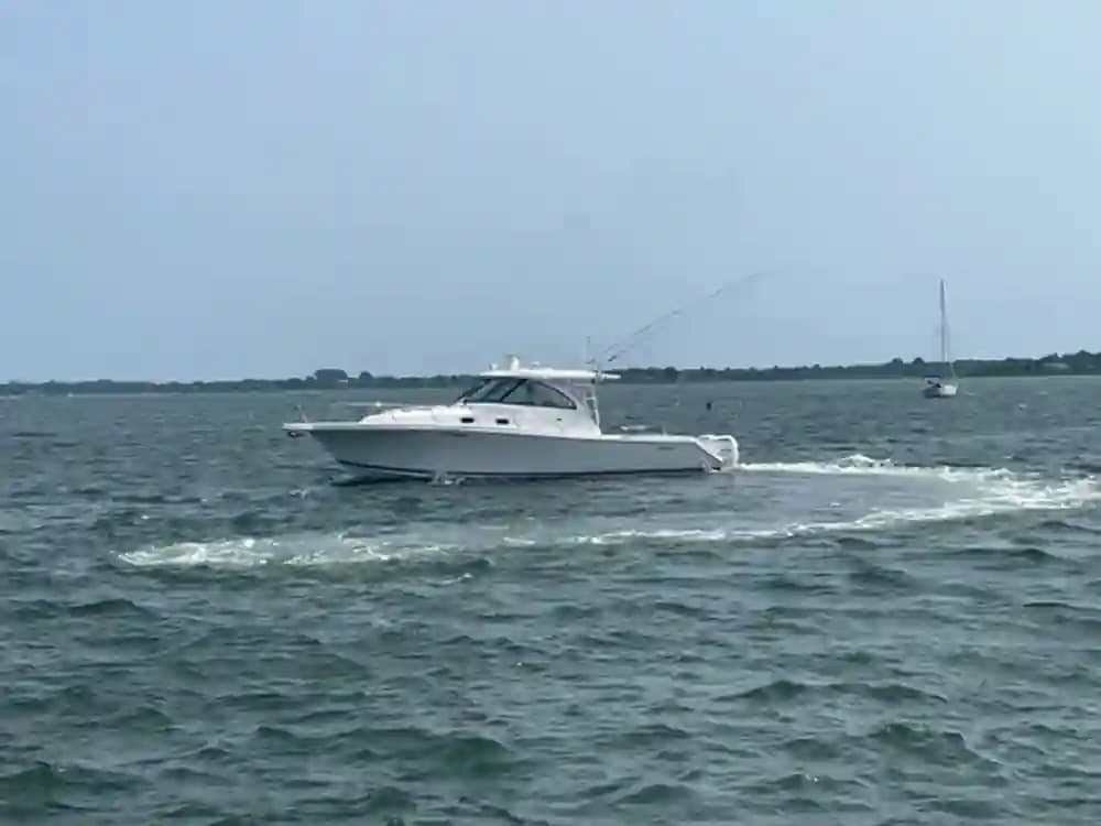 2019 Pursuit OS 385 Offshore Sold in Montauk, New York Sport Fishing 3