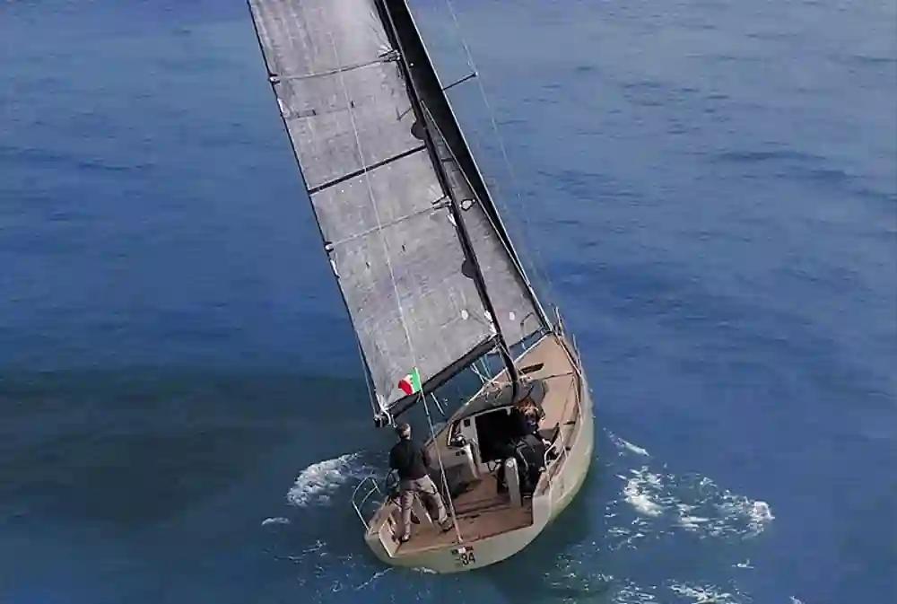 B-Yachts B34 in vendita