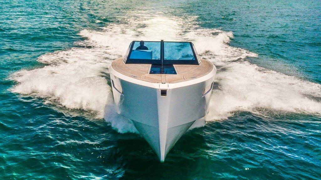 Evo Yachts R4 For Sale