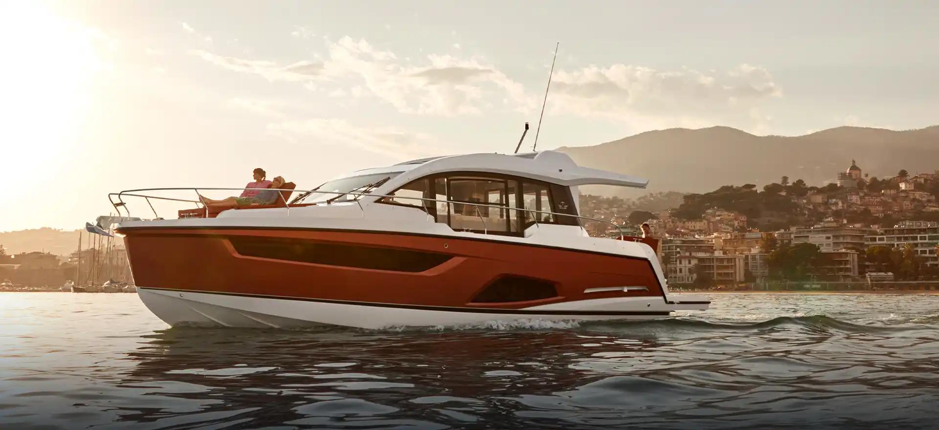 Yacht