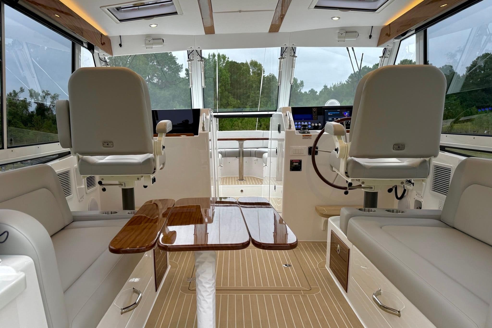 MJM Yachts 38X zum Verkauf
