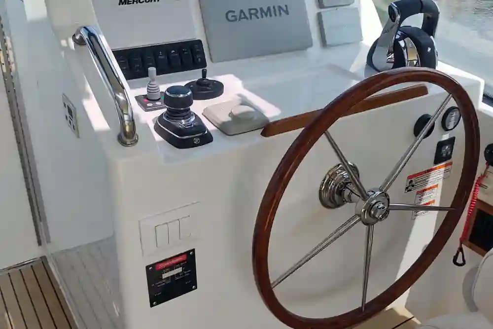 MJM Yachts 3 a la venta