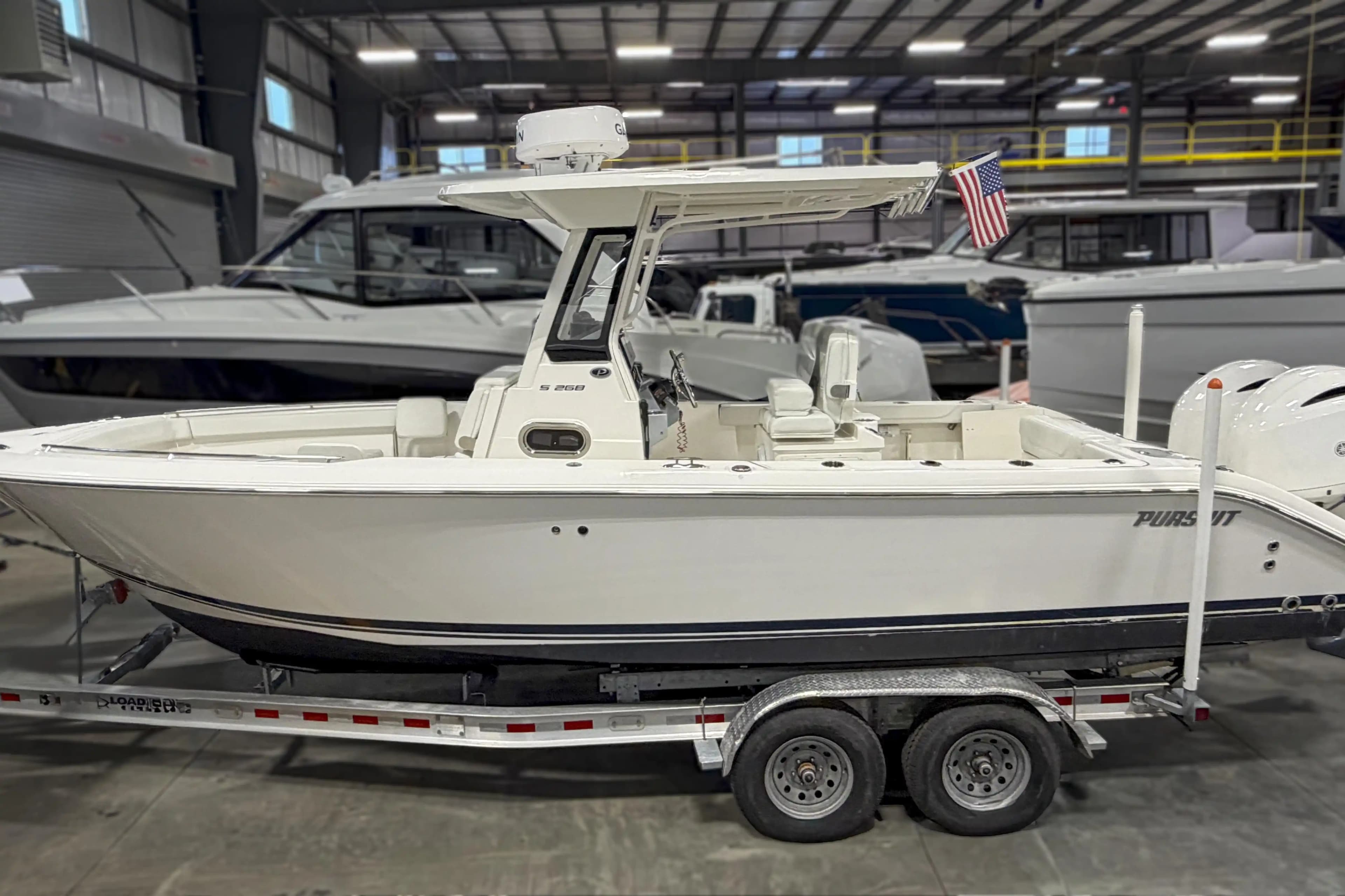 Pursuit S 268 te koop