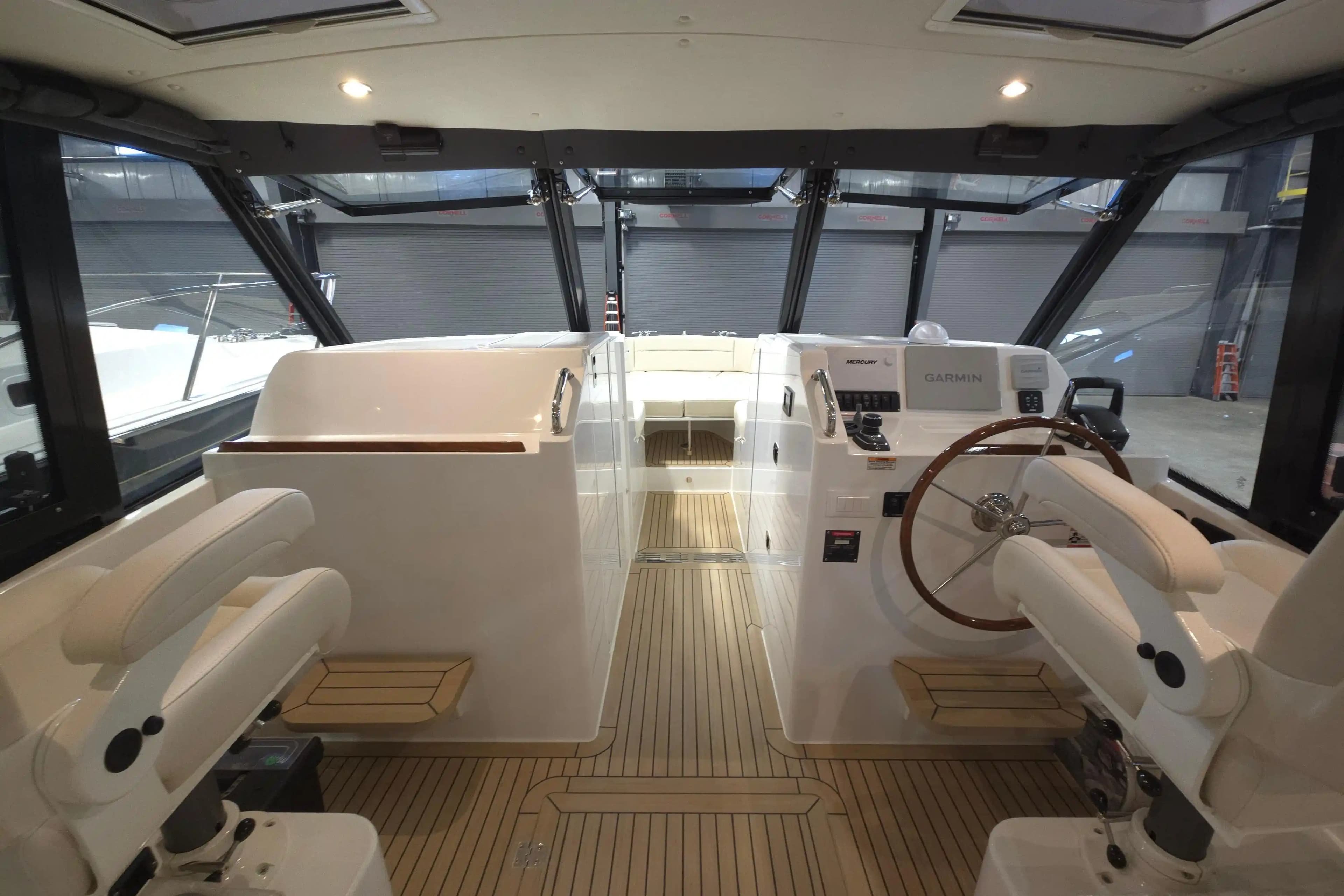 MJM Yachts 3 in vendita