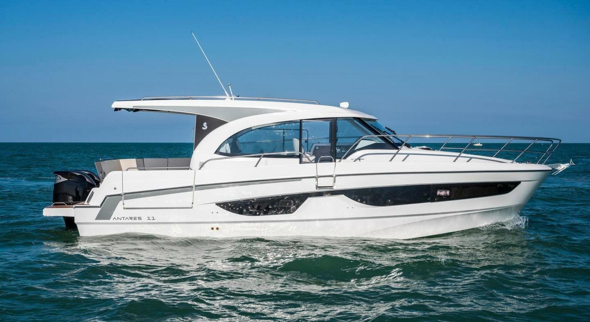 2027 Beneteau Antares 11 for Sale in South Dartmouth, Massachusetts Pilothouse 2