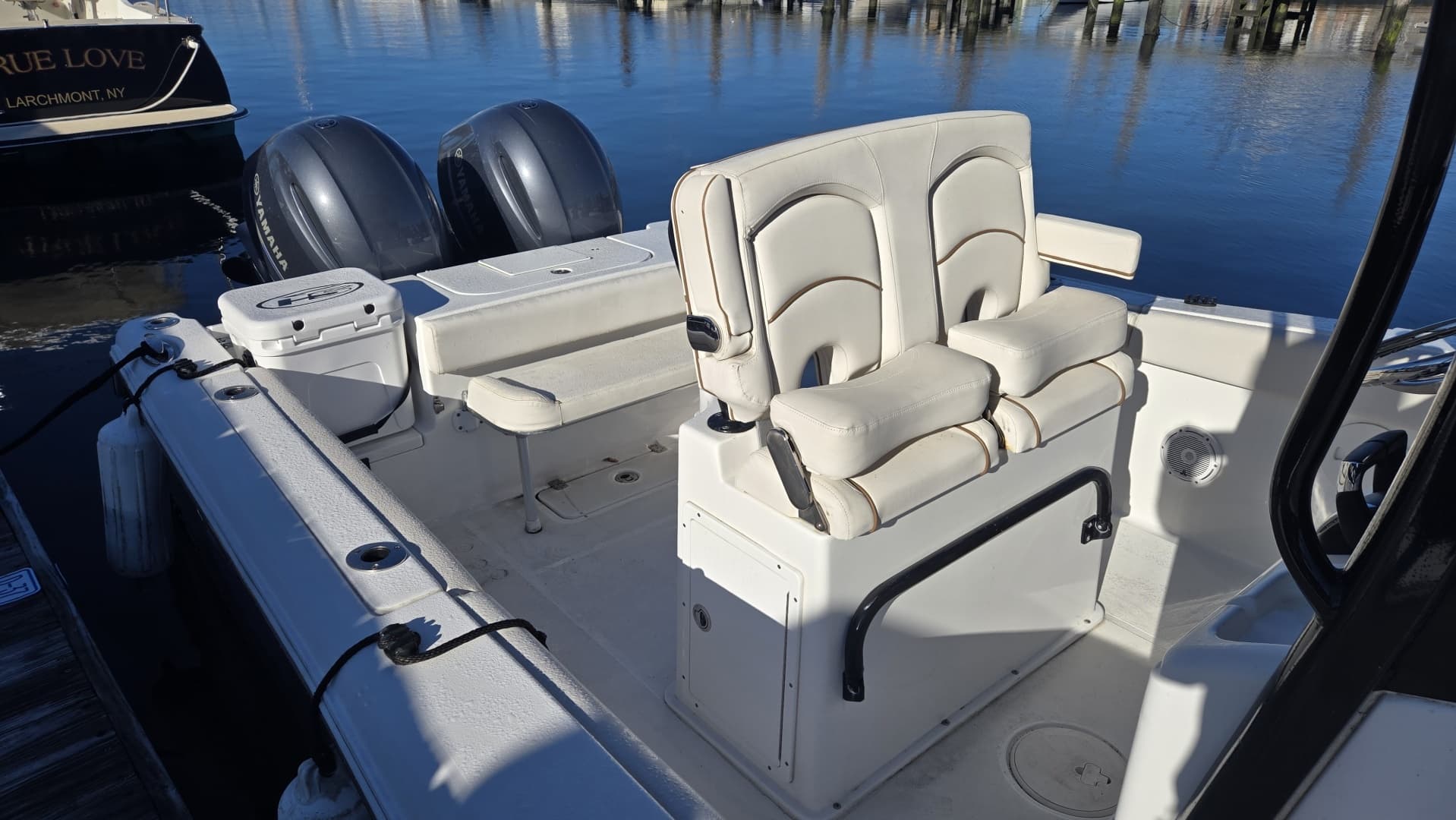 2021 Sea Hunt Gamefish 25 for Sale in South Dartmouth, Massachusetts Center Console 4