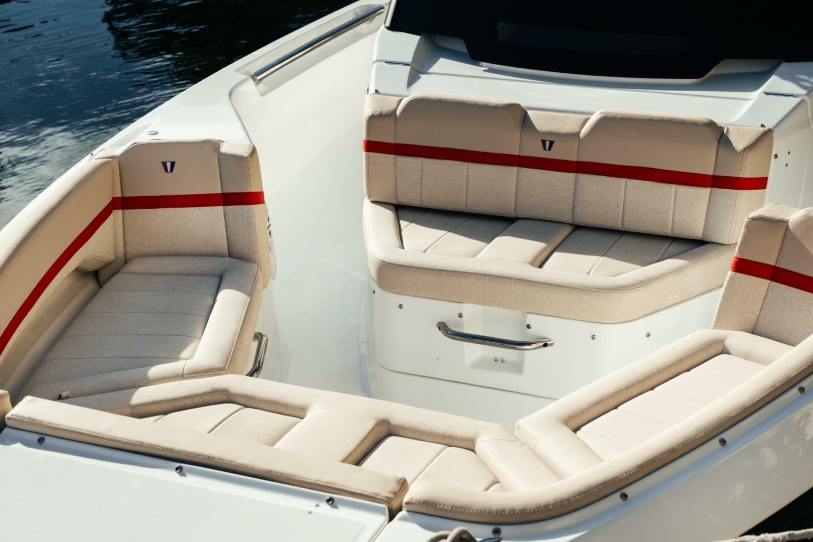 2027 Wellcraft 28 T-Top for Sale in South Dartmouth, Massachusetts Center Console 5