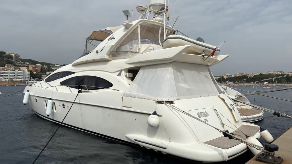 2002 Azimut 68 Plus for Sale in Altea, ES Motor Yacht