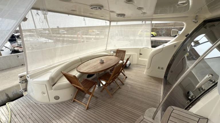 2002 Azimut 68 Plus for Sale in Altea, ES Motor Yacht 5