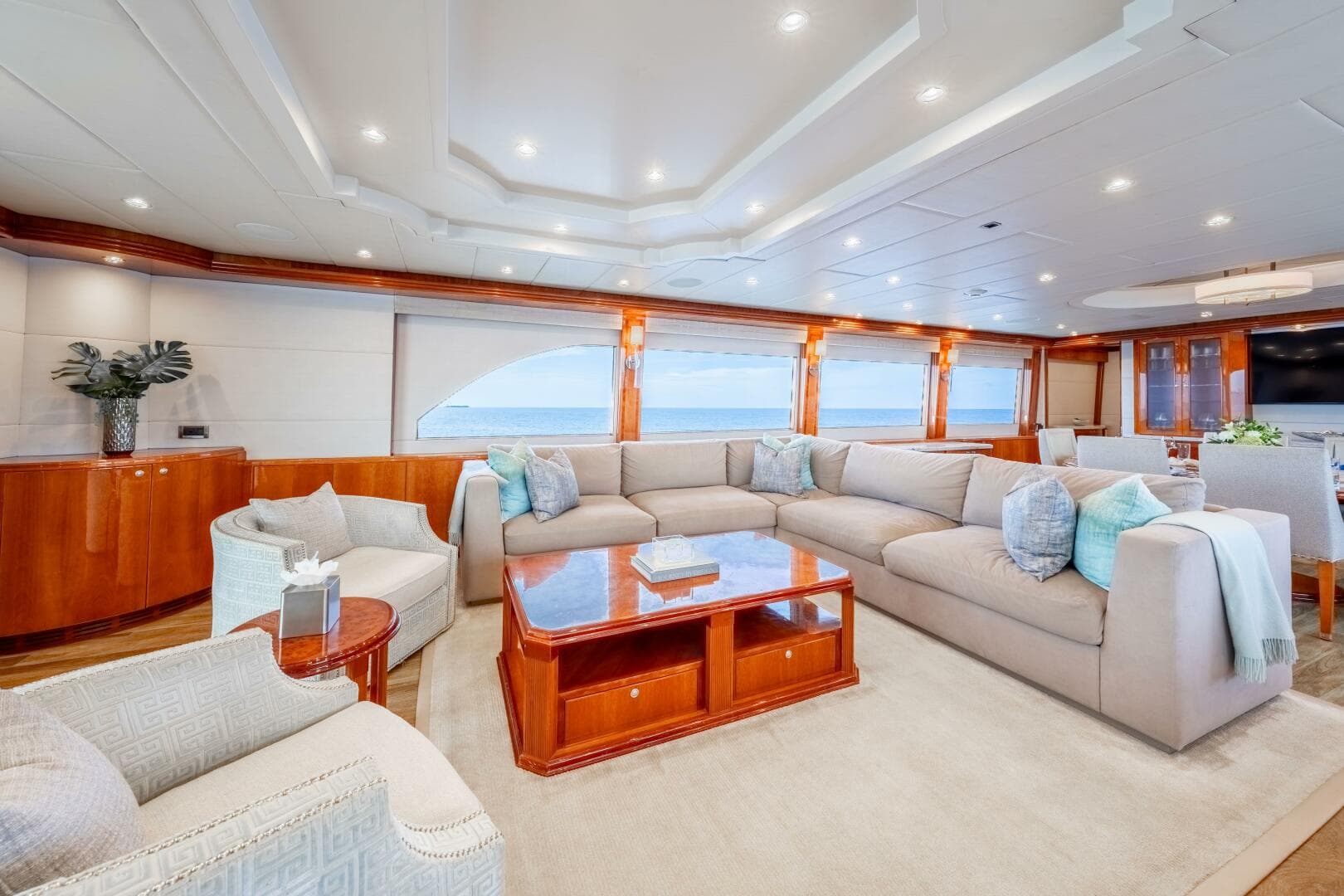 2009 Hargrave 114' for Sale in Fort Lauderdale, Florida Motor Yacht 5