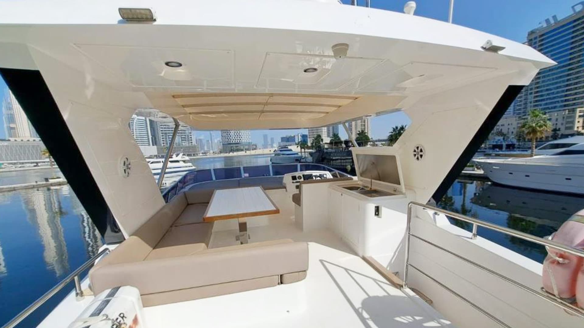 2018 Majesty Yachts 62 à vendre à Dubai, AE Megayacht 4