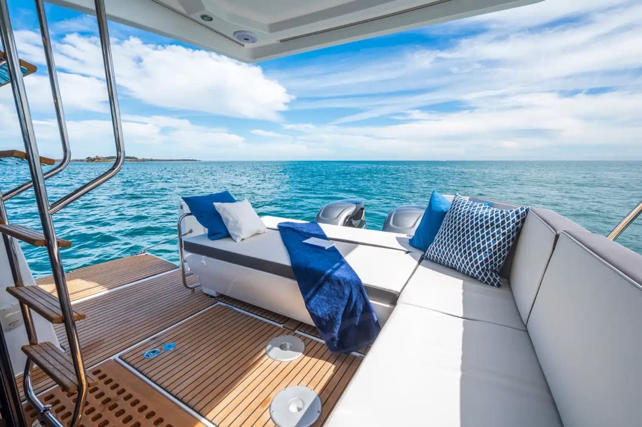 2025 Beneteau Antares 11 te koop in L'Escala, ES Pilothouse 2