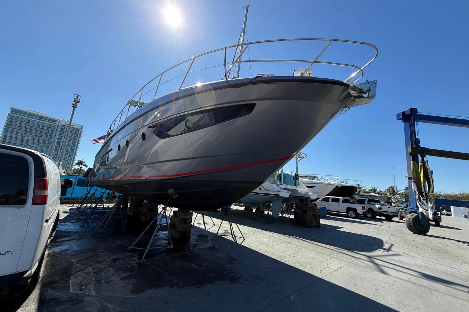 2013 Azimut Atlantis 48 Express zum Verkauf in Fort Lauderdale, Florida Express Cruiser