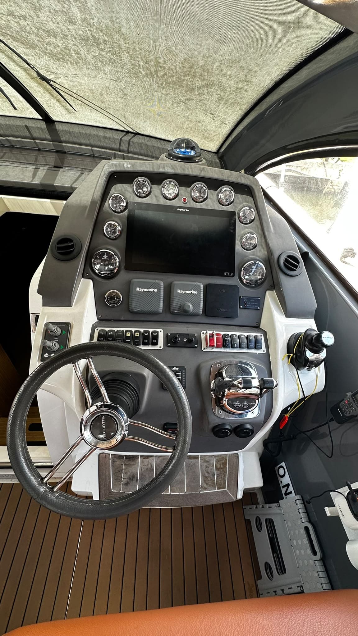 2013 Azimut Atlantis 48 Express zum Verkauf in Fort Lauderdale, Florida Express Cruiser 3